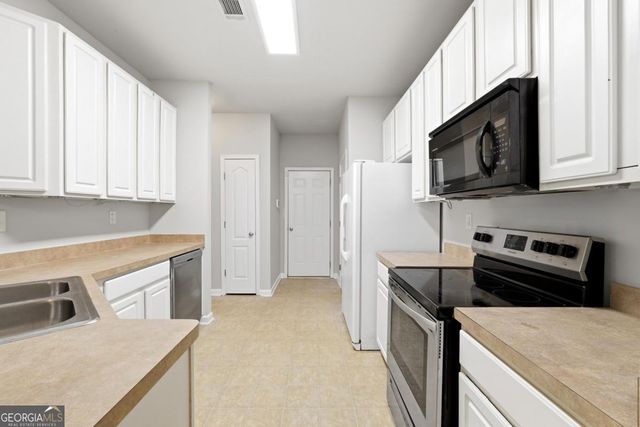 1006 Ivydale Circle, Lawrenceville, GA 30045