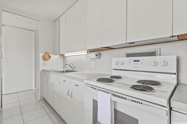 1519 Nuuanu Avenue 1440, Honolulu, HI 96817