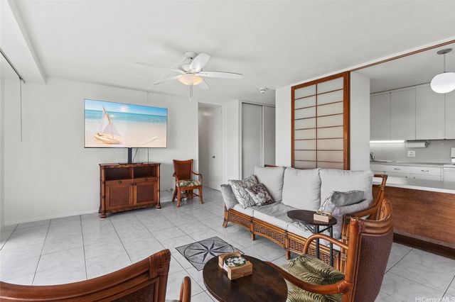 1519 Nuuanu Avenue 1440, Honolulu, HI 96817