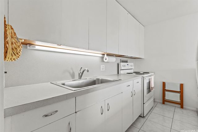 1519 Nuuanu Avenue 1440, Honolulu, HI 96817