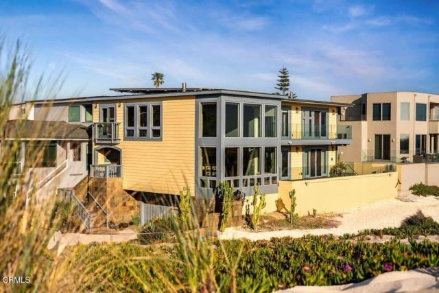 1096 Belfast Lane, Ventura, CA 93001