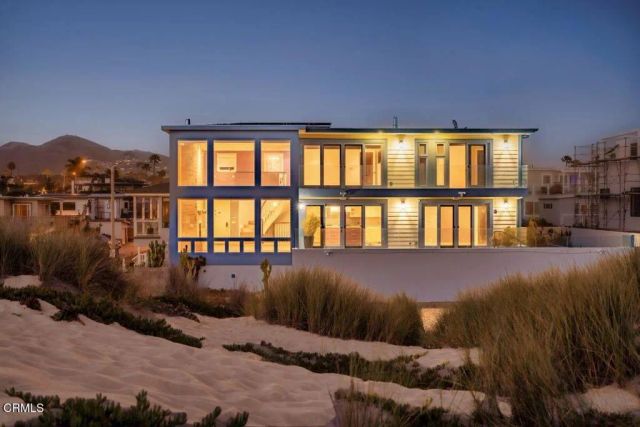 1096 Belfast Lane, Ventura, CA 93001