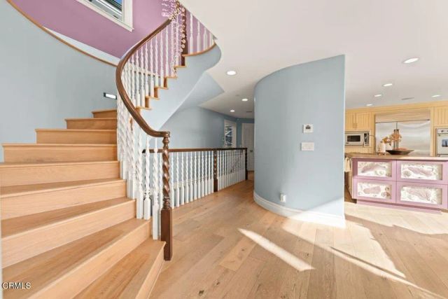 1096 Belfast Lane, Ventura, CA 93001