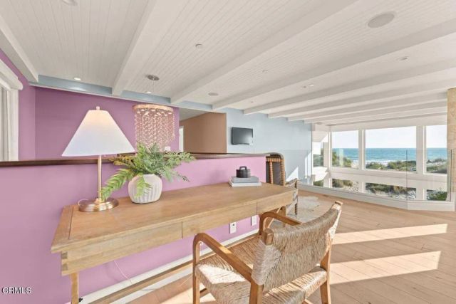 1096 Belfast Lane, Ventura, CA 93001