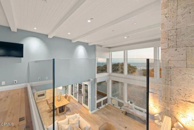 1096 Belfast Lane, Ventura, CA 93001