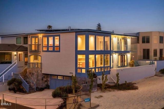 1096 Belfast Lane, Ventura, CA 93001