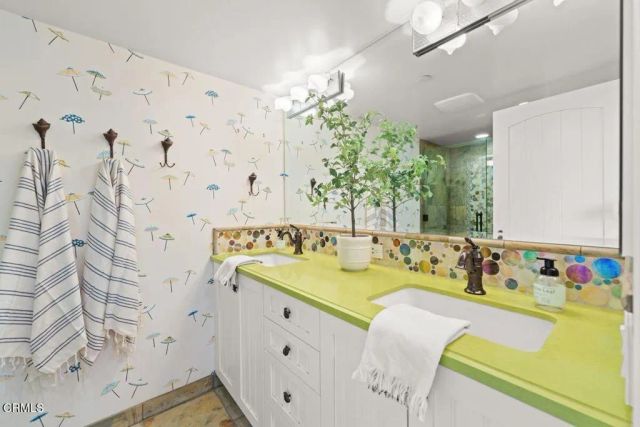 1096 Belfast Lane, Ventura, CA 93001