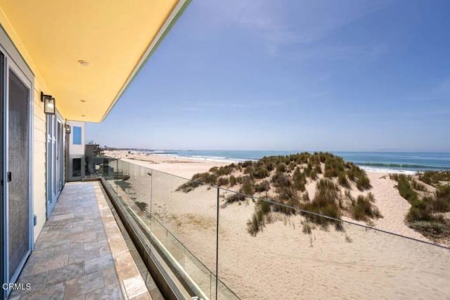 1096 Belfast Lane, Ventura, CA 93001