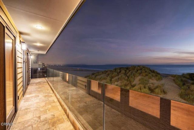 1096 Belfast Lane, Ventura, CA 93001