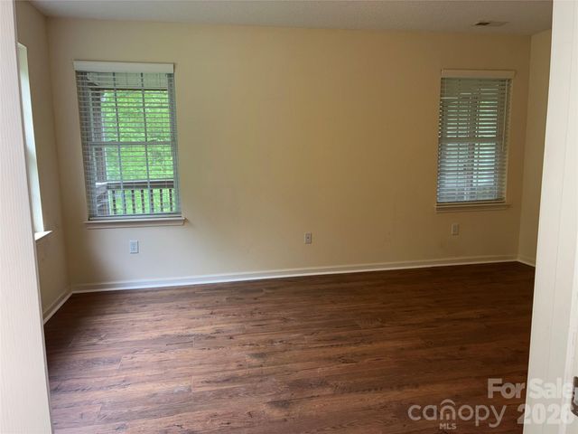 72 Creeks End Circle, Mills River, NC 28759