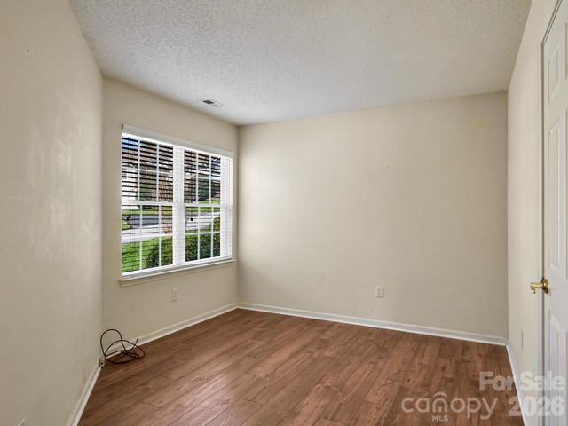 72 Creeks End Circle, Mills River, NC 28759