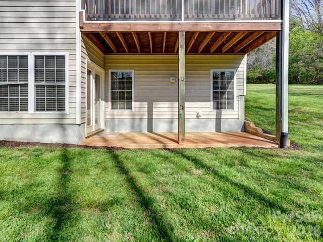 72 Creeks End Circle, Mills River, NC 28759