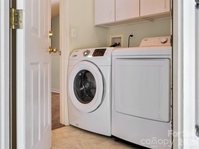 72 Creeks End Circle, Mills River, NC 28759