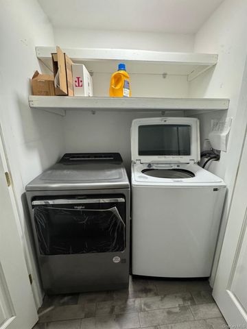 588 W Broadway 1, Cedarhurst, NY 11516