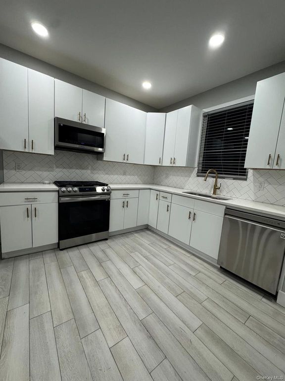 588 W Broadway 1, Cedarhurst, NY 11516