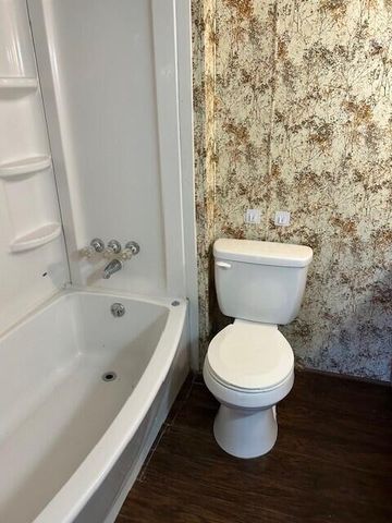 446 Earl Perkins Rd, Pitkin, LA 70656