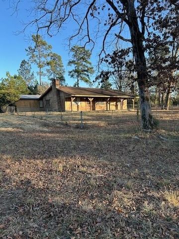 446 Earl Perkins Rd, Pitkin, LA 70656