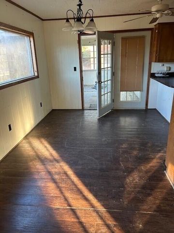 446 Earl Perkins Rd, Pitkin, LA 70656