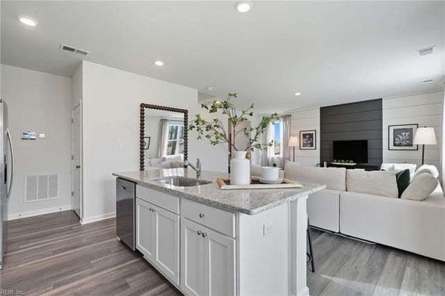 3030 Dalton CIR, Suffolk, VA 23435