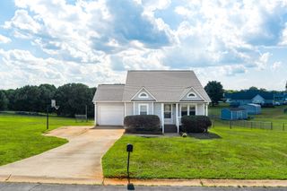 215 Upland View Drive, Boiling Springs, SC 29316