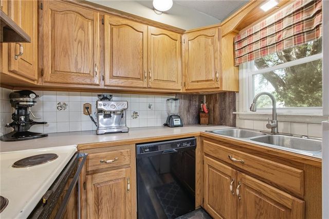 3903 N Osage Street, Independence, MO 64050