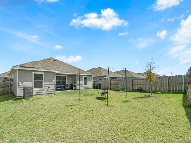 9949 Voyager Lane, Fort Worth, TX 76131