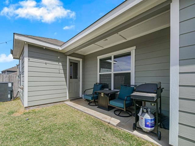 9949 Voyager Lane, Fort Worth, TX 76131