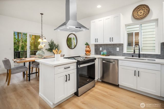 20011 131st Place NE, Woodinville, WA 98072