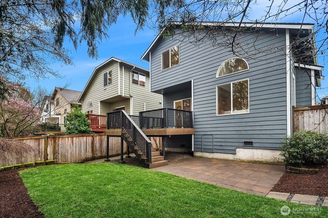 20011 131st Place NE, Woodinville, WA 98072