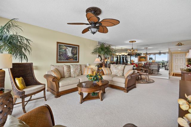 356 Golfview Road 609, North Palm Beach, FL 33408