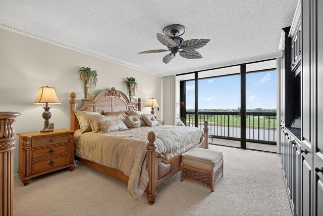 356 Golfview Road 609, North Palm Beach, FL 33408