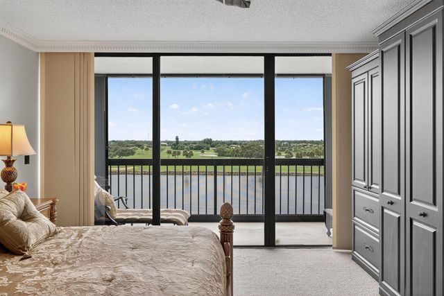 356 Golfview Road 609, North Palm Beach, FL 33408