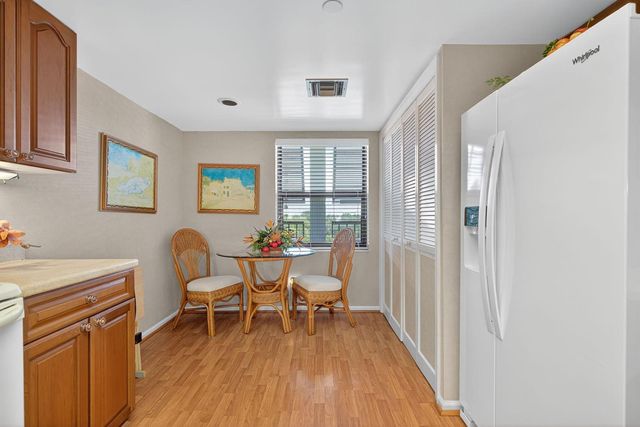 356 Golfview Road 609, North Palm Beach, FL 33408