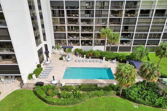 356 Golfview Road 609, North Palm Beach, FL 33408