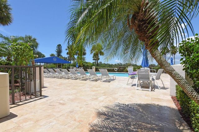356 Golfview Road 609, North Palm Beach, FL 33408