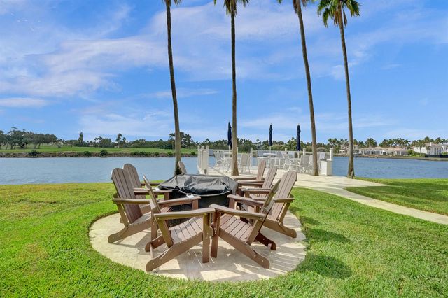 356 Golfview Road 609, North Palm Beach, FL 33408