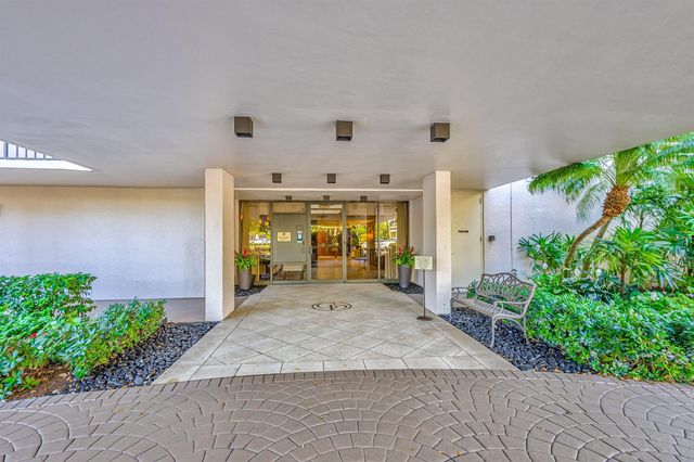 356 Golfview Road 609, North Palm Beach, FL 33408