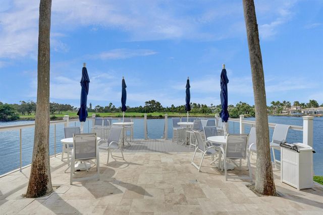356 Golfview Road 609, North Palm Beach, FL 33408