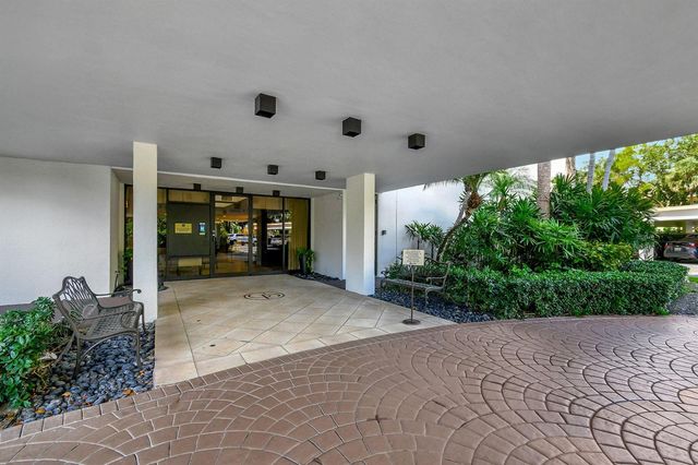 356 Golfview Road 609, North Palm Beach, FL 33408