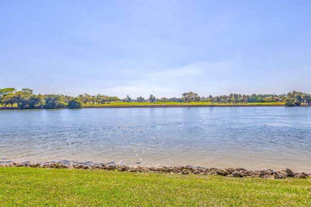 356 Golfview Road 609, North Palm Beach, FL 33408