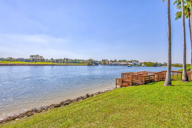 356 Golfview Road 609, North Palm Beach, FL 33408