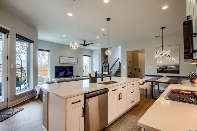 819 saint james, San Antonio, TX 78202