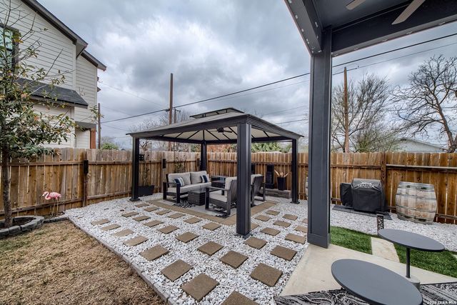 819 saint james, San Antonio, TX 78202