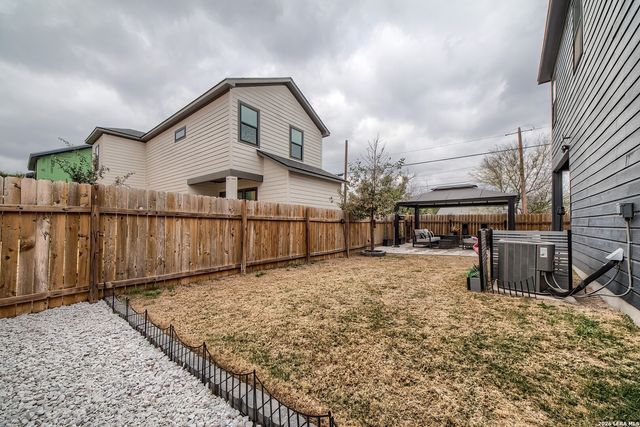819 saint james, San Antonio, TX 78202