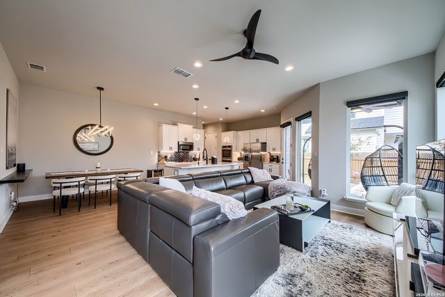 819 saint james, San Antonio, TX 78202