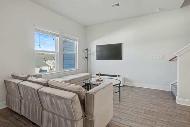 4539 Skywood Ln, Nashville, TN 37207