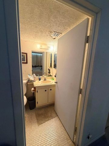 7640 NW 18TH Street 104, Margate, FL 33063