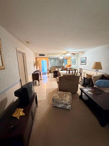 7640 NW 18TH Street 104, Margate, FL 33063
