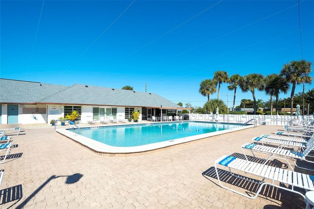 4202 35TH AVENUE W 7, Bradenton, FL 34205