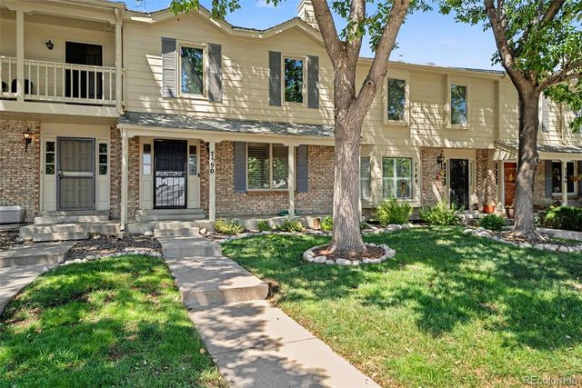 7590 S Cove Circle, Littleton, CO 80122